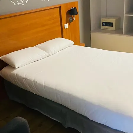 Martinez Hotel 2*