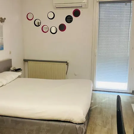 Martinez Hotel Grenay