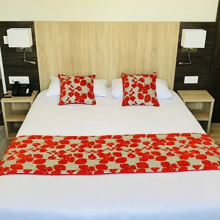Hotel Martinez Grenay