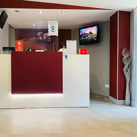 Hotel Martinez 2*
